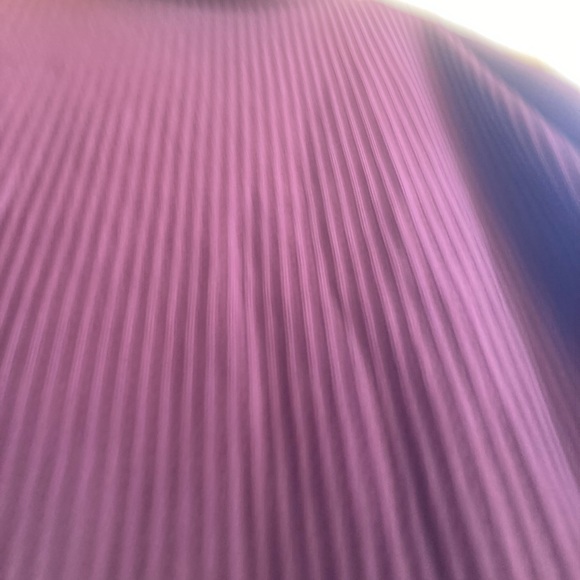 NWOT Turtleneck Batwing Sleeve High Low Hem Side Slit Waffle Knit Casual… - Picture 6 of 10